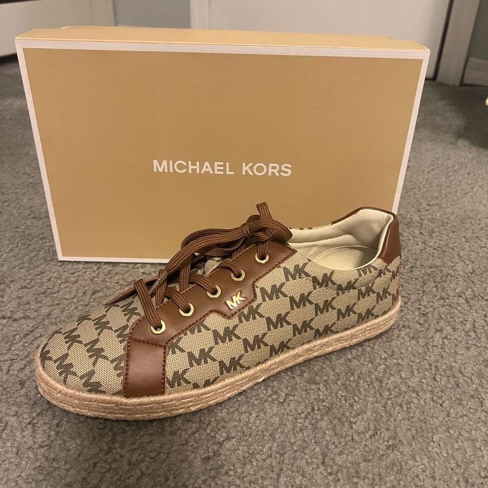 Michael Kors Women Bryson Lace Up MK Heritage Canvas Shoes